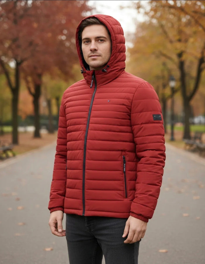 CHAMARRA ROJA TECH FLEX CON GORRO